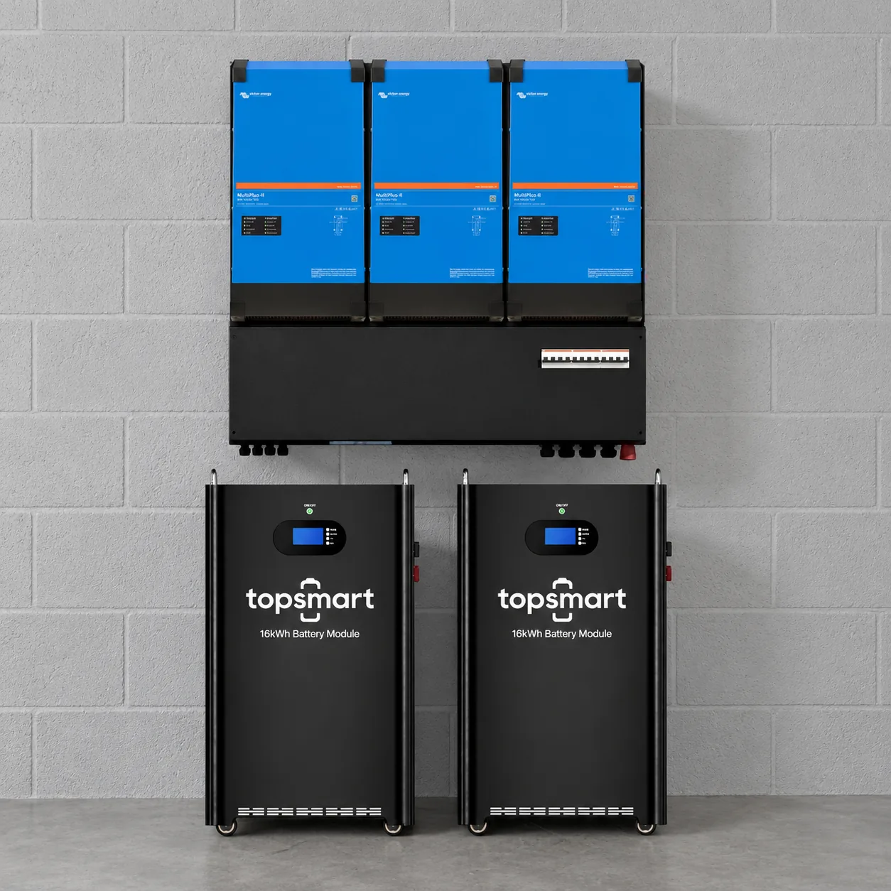 VoltKluis 32: drie Victron MultiPlus-II omvormers en 2 accumodules, samen 32 kWh